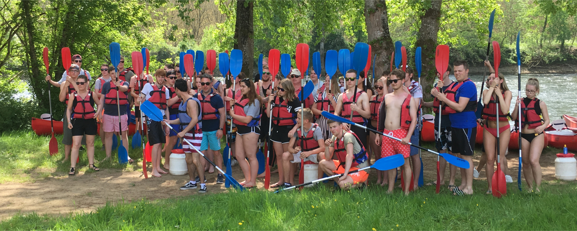 location de Canoe sur Dordogne pour les groupes association d'enfants